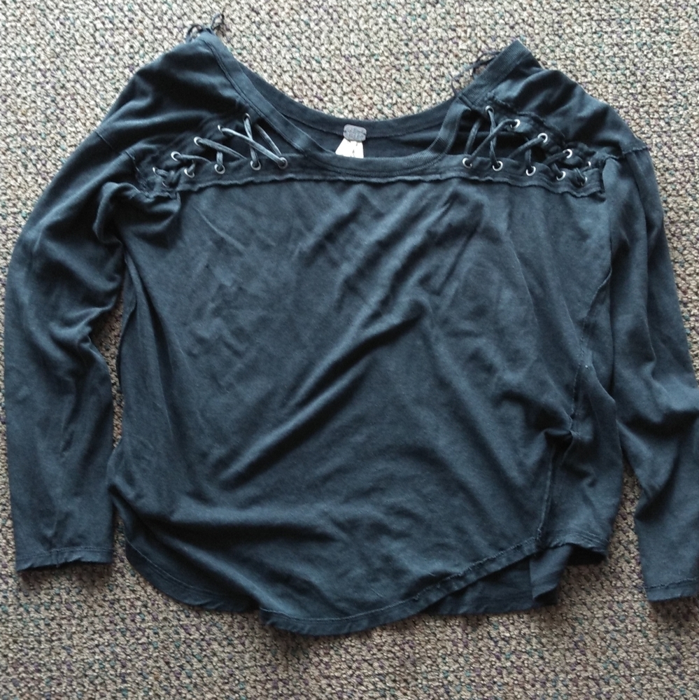 "We The Free" Love Lace black shirt